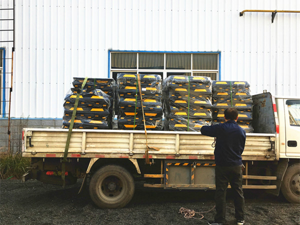 橡塑定位器 尺寸750*150*11